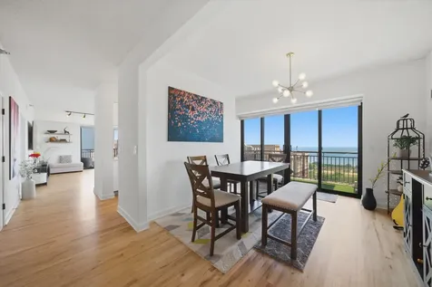 41 East 8th Street Chicago IL 60605