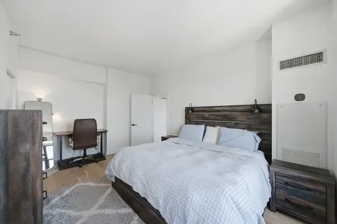 41 East 8th Street Chicago IL 60605