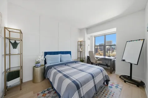 41 East 8th Street Chicago IL 60605