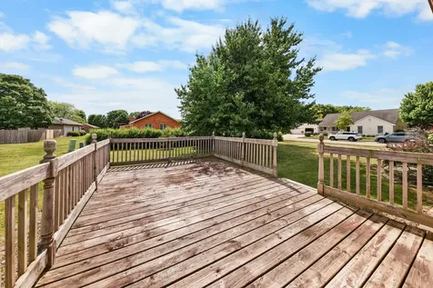 18 Warren Drive Mazon IL 60444