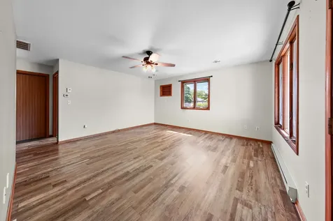 18 Warren Drive Mazon IL 60444