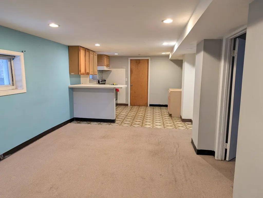 4055 West Nelson Street Chicago IL 60641