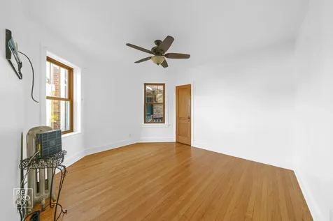 4055 West Nelson Street Chicago IL 60641