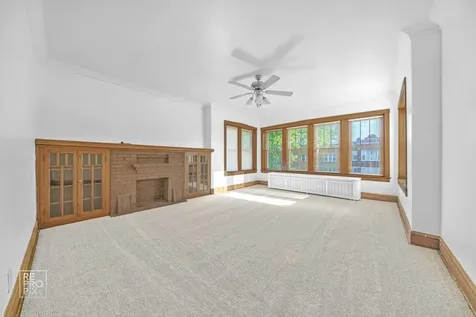 4055 West Nelson Street Chicago IL 60641