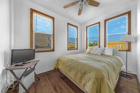 4055 West Nelson Street Chicago IL 60641