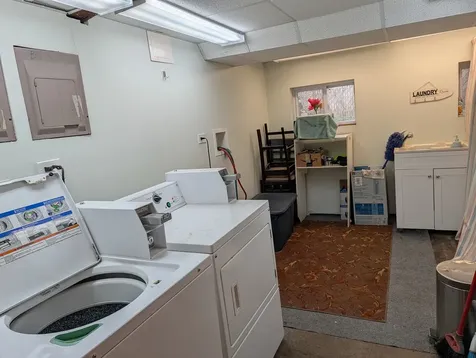 4055 West Nelson Street Chicago IL 60641