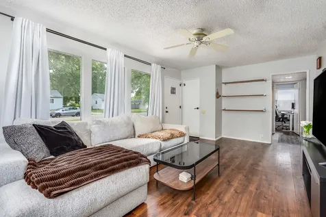 232 Westgate Drive Aurora IL 60506
