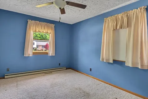 904 Obrien Street Harvard IL 60033
