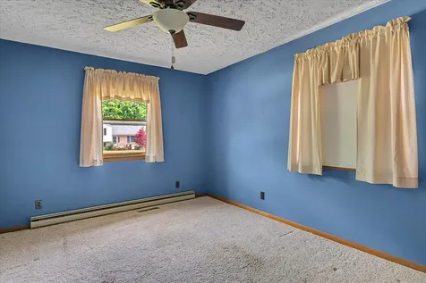 904 Obrien Street Harvard IL 60033