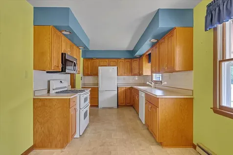 904 Obrien Street Harvard IL 60033