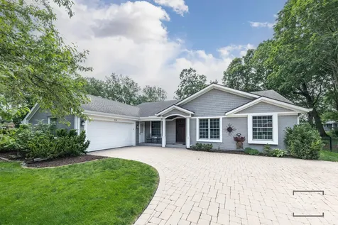 1126 Kings Point Court Naperville IL 60563