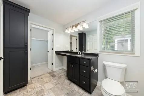 1126 Kings Point Court Naperville IL 60563