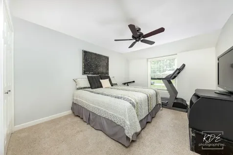 1126 Kings Point Court Naperville IL 60563