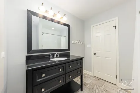 1126 Kings Point Court Naperville IL 60563