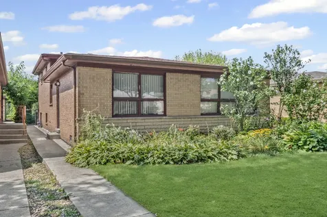 9218 Lavergne Avenue Skokie IL 60077