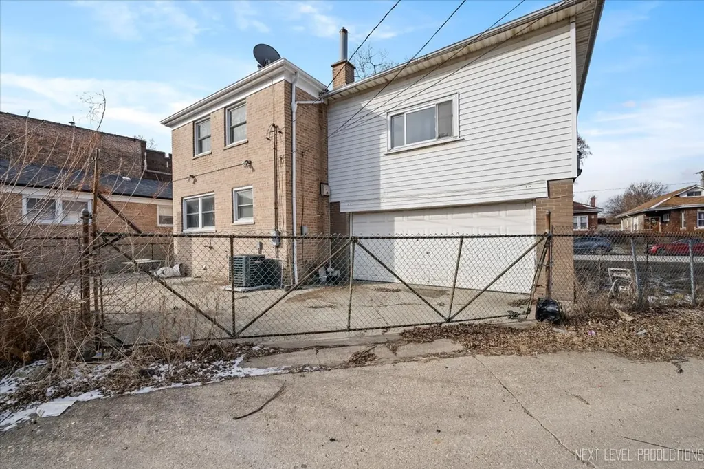 7935 South Blackstone Avenue Chicago IL 60619