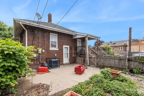 203 156TH Place Calumet City IL 60409