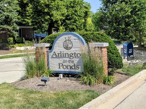 1541 North Kendal Court Arlington Heights IL 60004