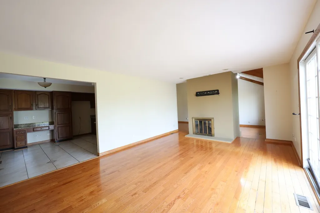 8315 Helen Court Downers Grove IL 60516