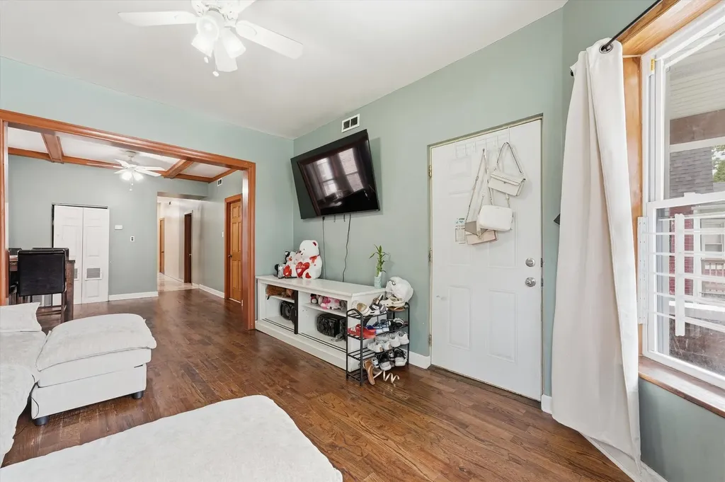 5106 West Fulton Street Chicago IL 60644