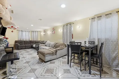 5106 West Fulton Street Chicago IL 60644