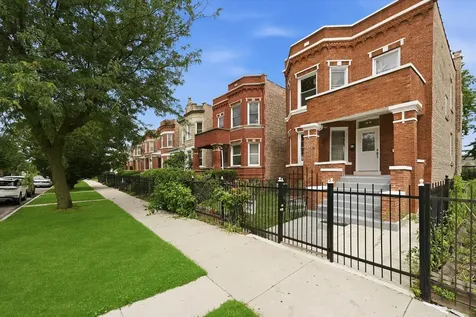 5106 West Fulton Street Chicago IL 60644