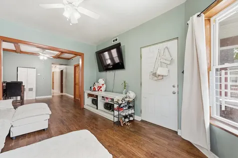 5106 West Fulton Street Chicago IL 60644