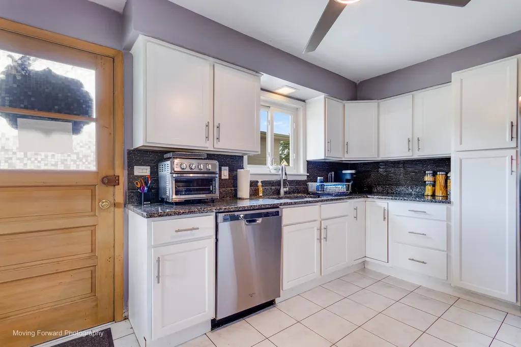761 North Willow Road Elmhurst IL 60126