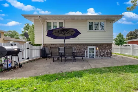 761 North Willow Road Elmhurst IL 60126