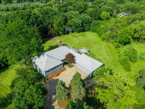 25725 North Oak Creek Circle Barrington IL 60010