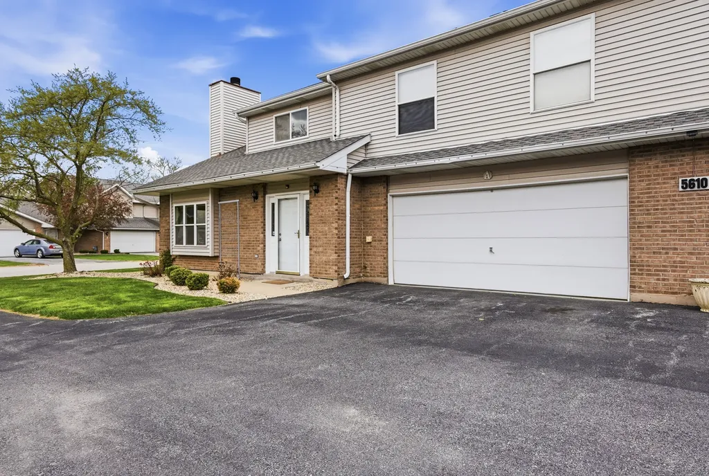 5610 West Von Avenue Monee IL 60449
