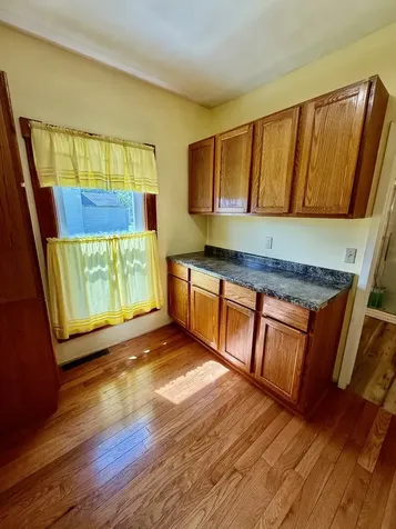302 South Street Bradford IL 61421