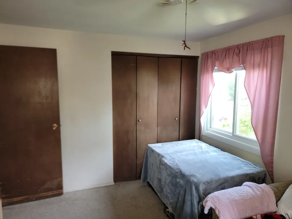132 West Hartford Drive Schaumburg IL 60193