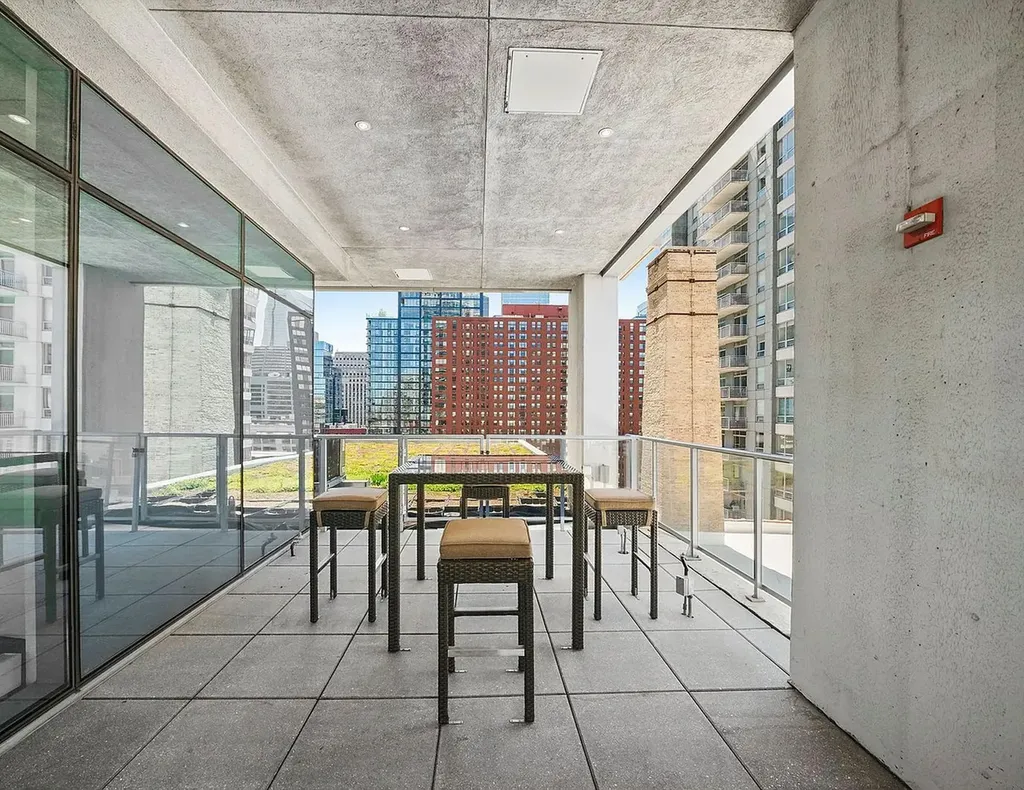 303 West Ohio Street Chicago IL 60654
