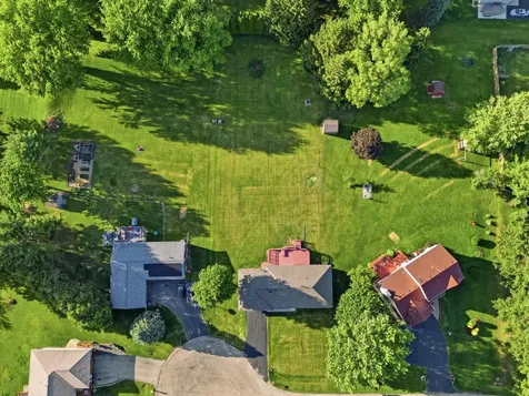 8063 Clearview Drive Rockford IL 61102