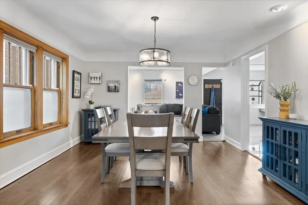 6455 North Talman Avenue Chicago IL 60645