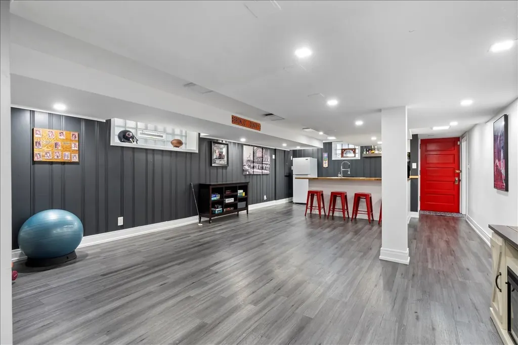6455 North Talman Avenue Chicago IL 60645