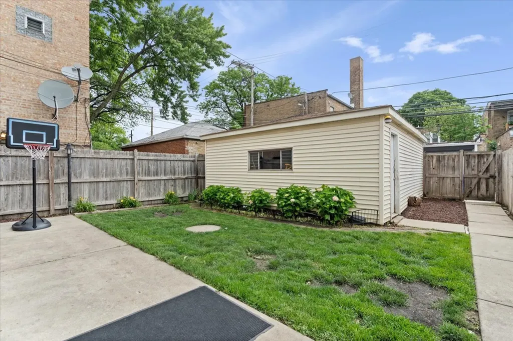 6455 North Talman Avenue Chicago IL 60645