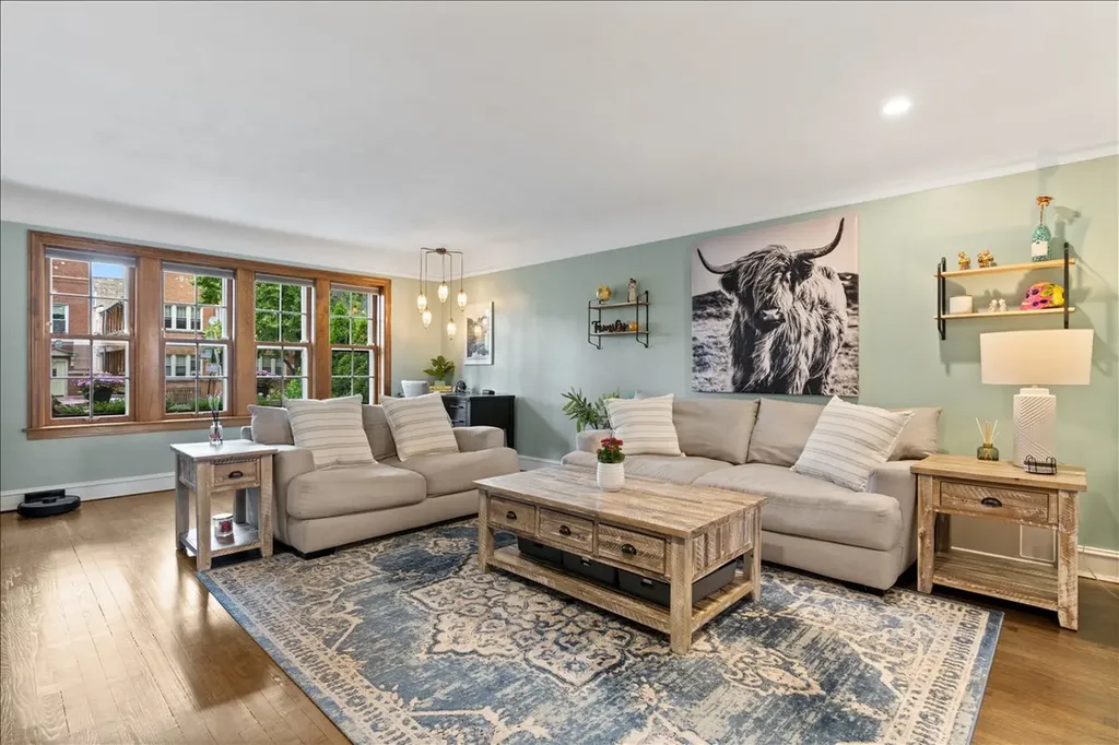6455 North Talman Avenue Chicago IL 60645