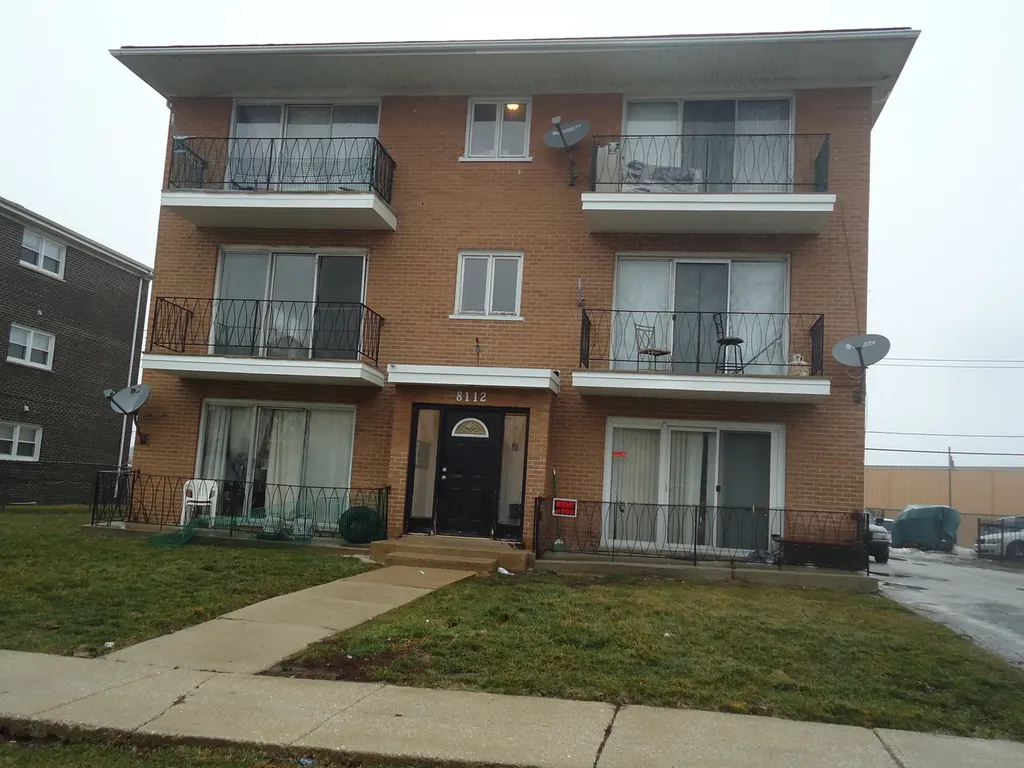 8112 West Marion Street Justice IL 60458