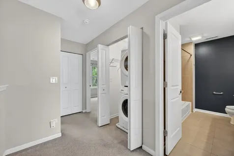 862 West Chase Lane Palatine IL 60067