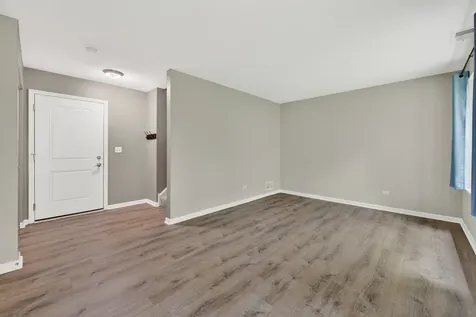 862 West Chase Lane Palatine IL 60067