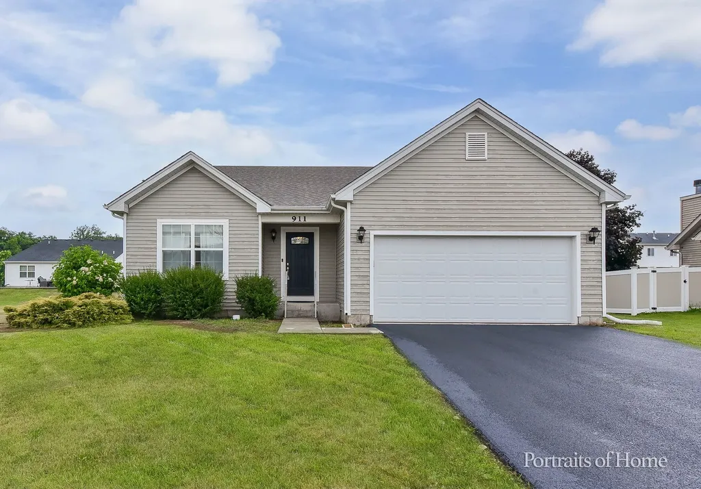 911 Appaloosa Trail Plano IL 60545