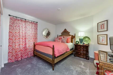 911 Appaloosa Trail Plano IL 60545