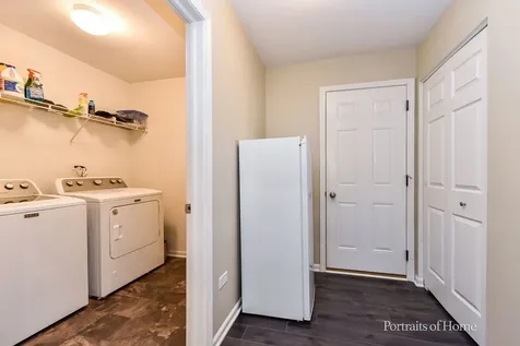 911 Appaloosa Trail Plano IL 60545