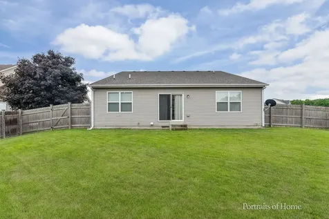 911 Appaloosa Trail Plano IL 60545
