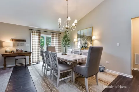 911 Appaloosa Trail Plano IL 60545