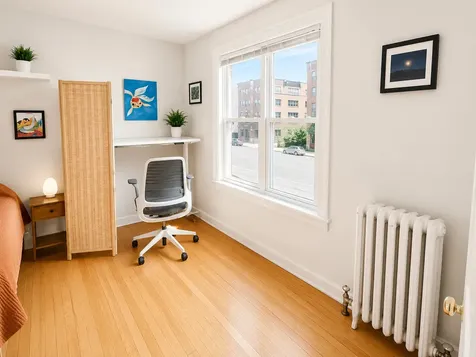 1635 West Morse Avenue Chicago IL 60626