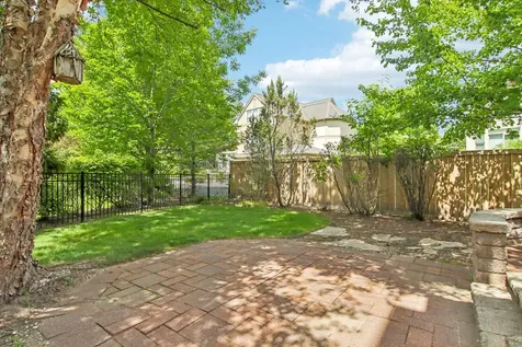 42 Holabird Loop Highwood IL 60040