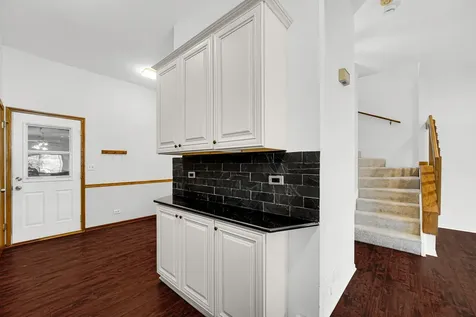 1017 Arbor Court Mount Prospect IL 60056